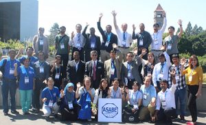 BSE-students-Asabe-conference-2017-IMG_49153-copy-CROP