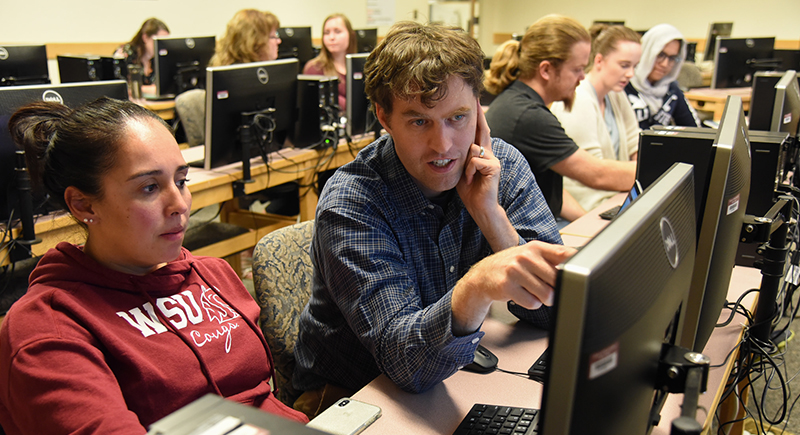 Students in the WSU Tri-Cities computer science education course